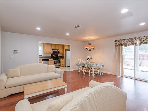 2nd image of 22306 Saticoy St