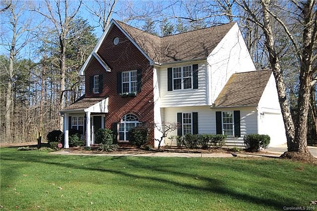 1st image of 2836 Black Walnut Ln
