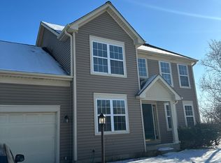 2355 Autumn Grove Cir, Aurora, IL 60504