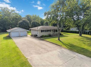 272 Richmond St, North Middlesex, ON N0M2K0