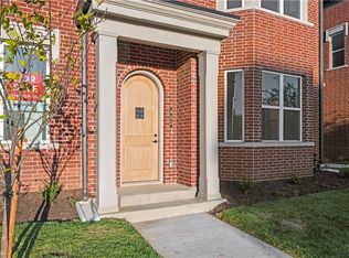 453 SW Longview Blvd, Lees Summit, MO 64081