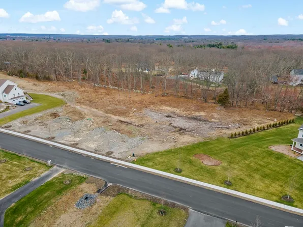 10 Berson Rd, Seekonk, MA 02771