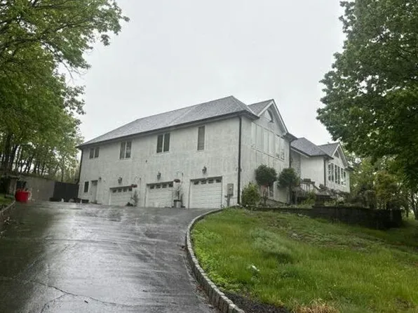 22 N Ridge Rd, Pomona, NY 10970