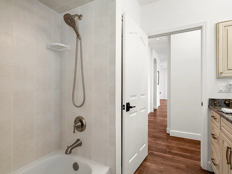 12649 Oak Hollow Ct — Photo 38