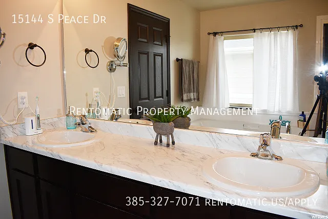 15144 S Peace Dr — Photo 11