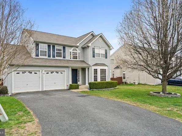 4 Saint Ives Ct, Stafford, VA 22556