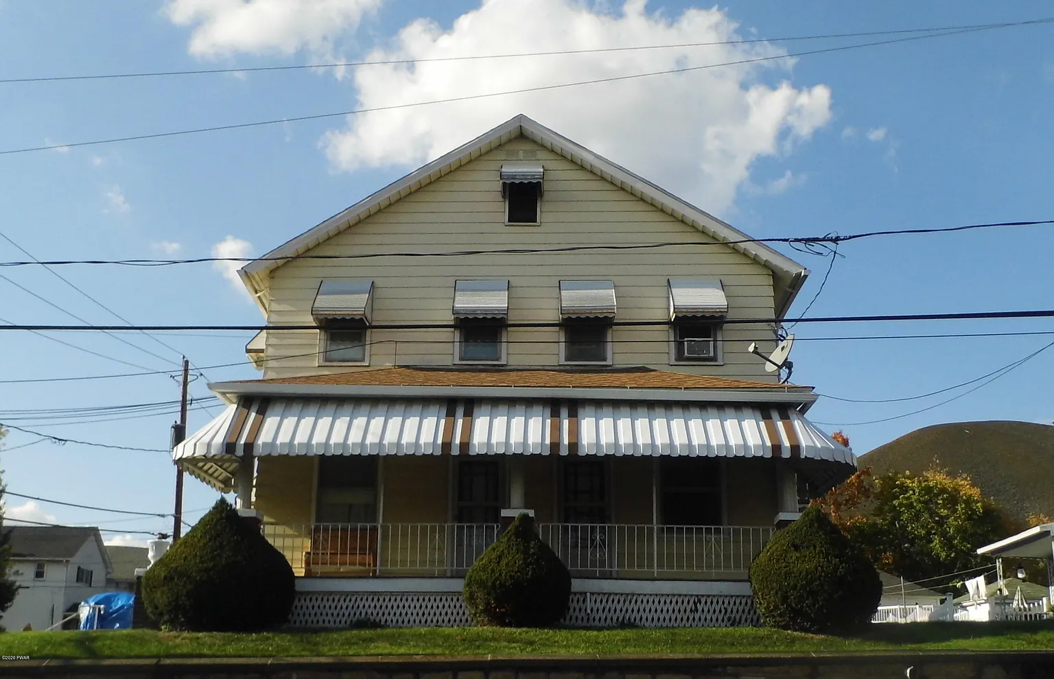 901 Carmalt St photo 1