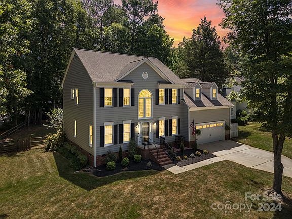 2nd image of 501 Tysons Forest Dr