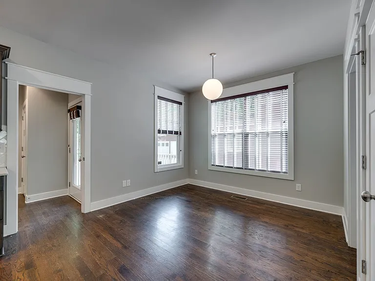 700A Eastland Ct — Photo 14