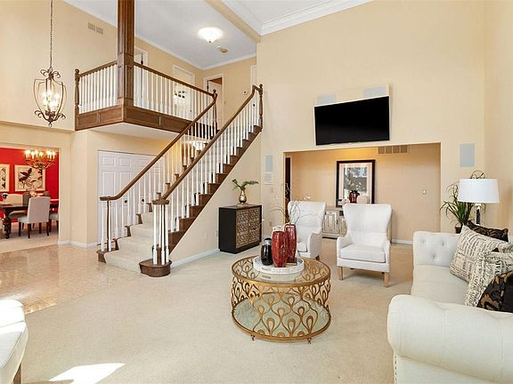 4th image of 313 Morristown Ct