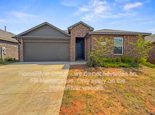 10504 SW 41st St, Mustang, OK 73064