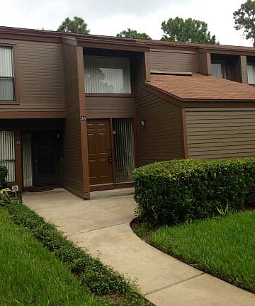 1st image of 36 Oxford Ln #36