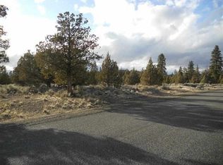 215 Mountain Wood Dr, Weed, CA 96094