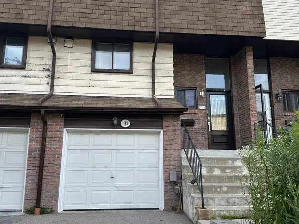 180 Mississauga Valley Blvd #143, Mississauga, ON L5A 3M2