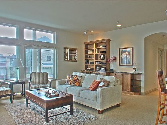 4th image of 2100 Thorndyke Ave W APT 201