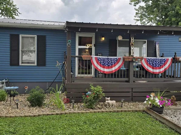 100 S 6th St, La Harpe, IL 61450
