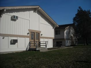 950 5th St APT A, Michigan Center, MI