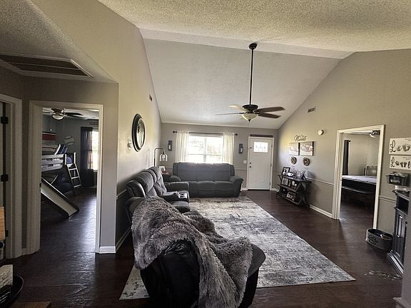 2nd image of 1100 Brocton Ct
