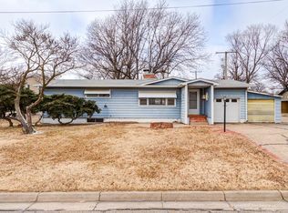 902 N Brown St, Abilene, KS 67410