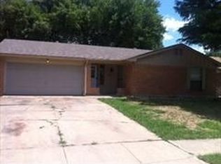 125 Wingren Ln, Arlington, TX 76014