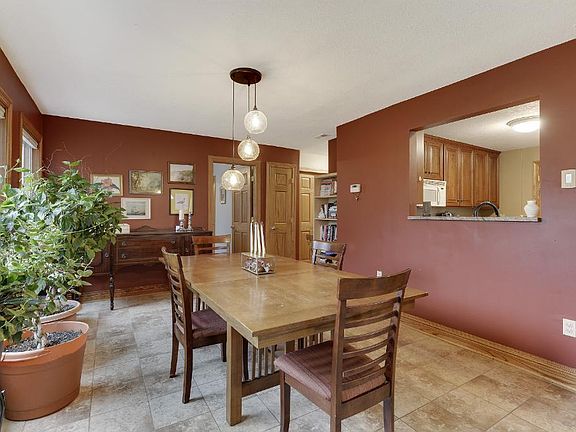5th image of 8125 Mount Curve Blvd