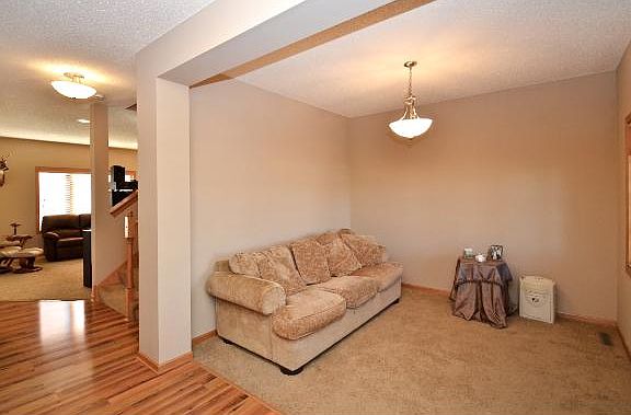 3rd image of 13473 Frankfort Pkwy NE