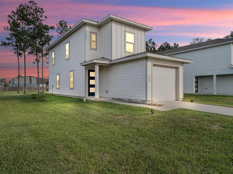 1044 Road 5203 — Photo 3