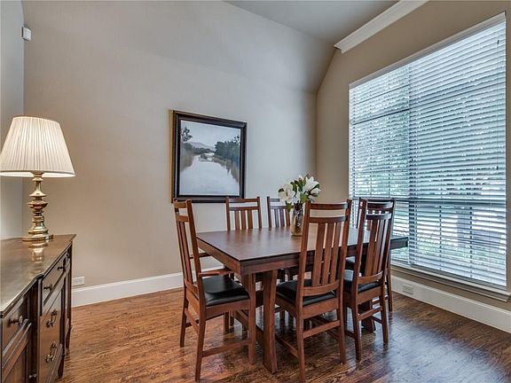 3rd image of 8500 Gleneagles Ct