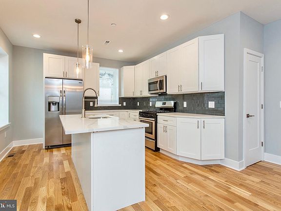 4th image of 1500 N 26th St #1A