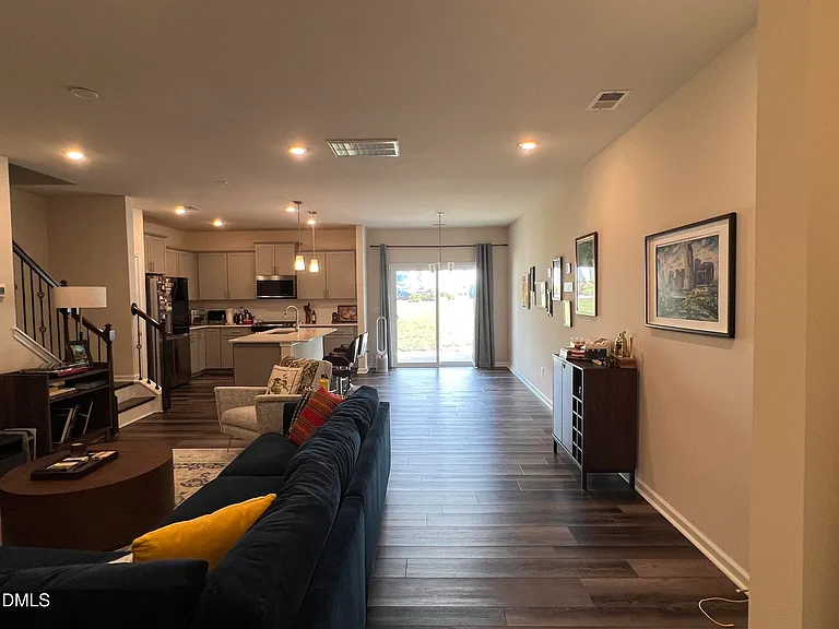 1176 Citadel Ave — Photo 6