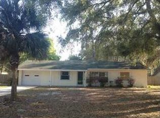 1207 S Valley Rd, Fruitland Park, FL 34731