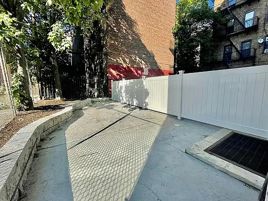 Rented by Compass | media 5