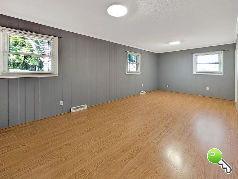 400 Burns Rd — Photo 7
