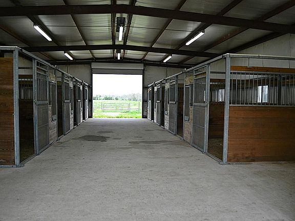Professional lighting in barn