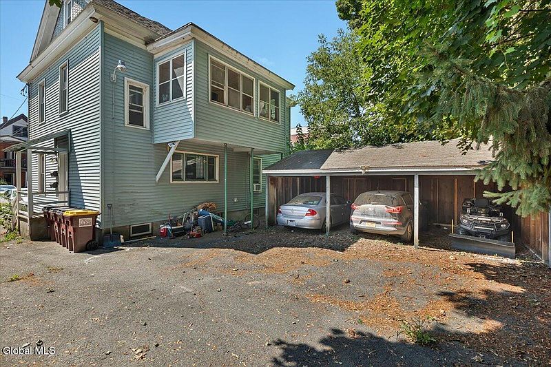 5th image of 24 Green Street