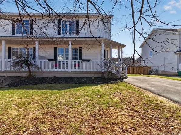 32 Sheffield Ct, Moncton, NB E1G 2J2