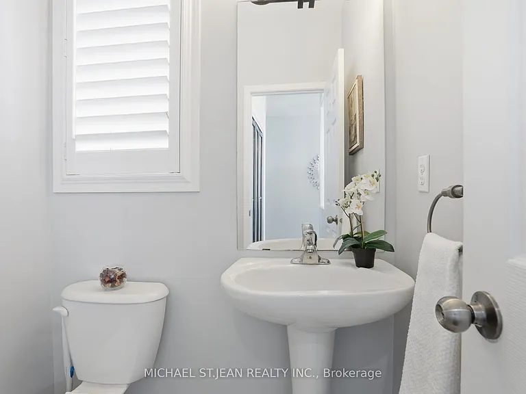 63 Fowler Dr — Photo 10