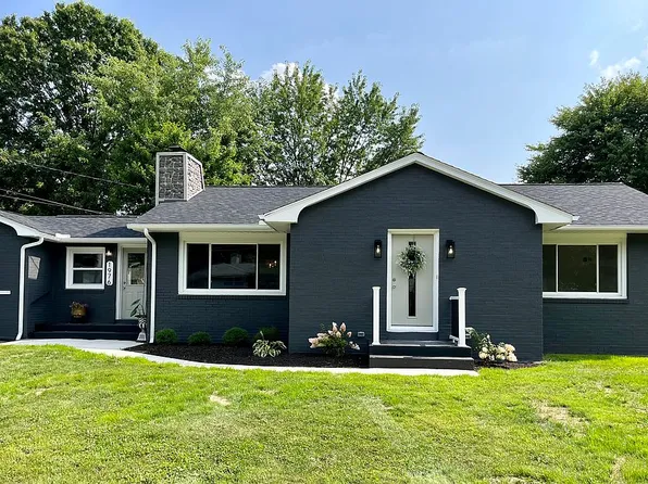 1976 King Dr, Hermitage, PA 16148