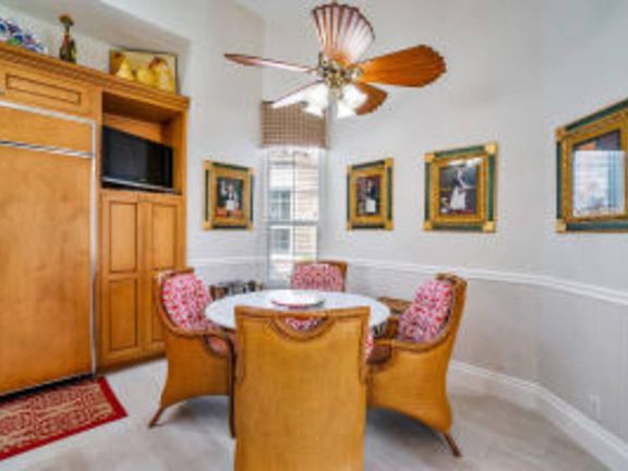 5th image of 6657 Maggiore Dr