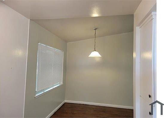 3rd image of 1033 W Avenue J13