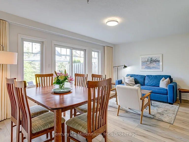 37 Silver Glen Blvd — Photo 16
