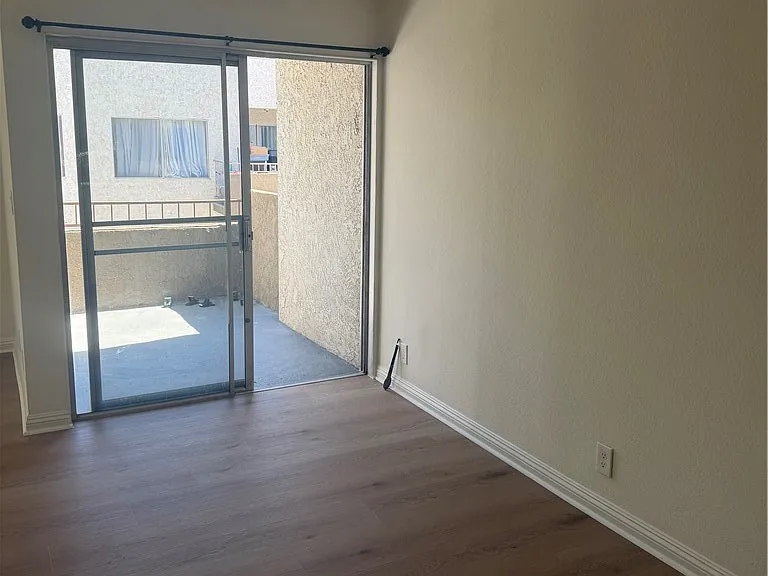 620 N Mar Vista Ave #6 — Photo 4