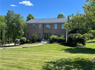 105 Castlebrooke Dr, Venetia, PA 15367