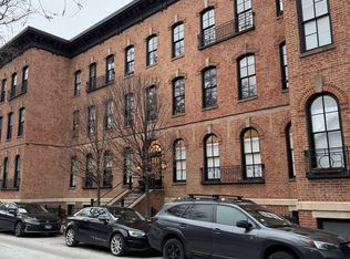 334 W Menomonee St APT 203, Chicago, IL 60614