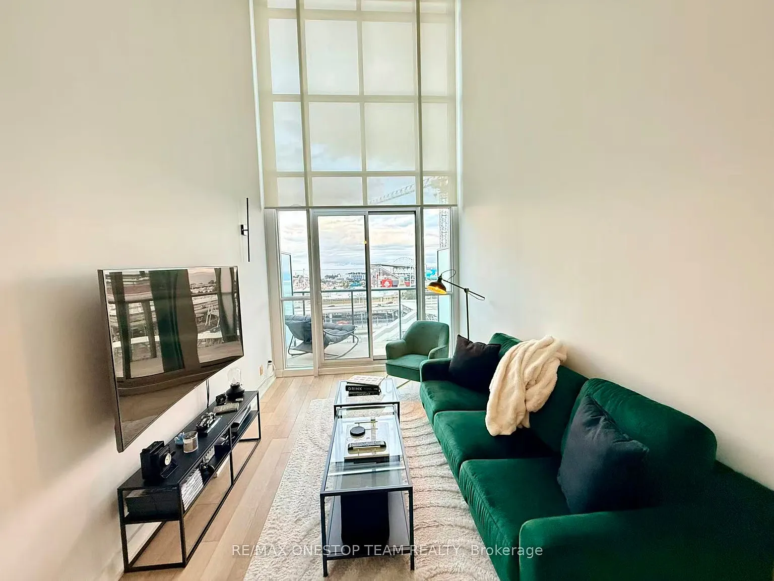 1 bed, $2,950 — Photo 2