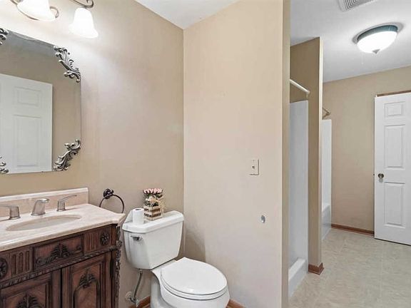5th image of 7821 E Long Lake Dr