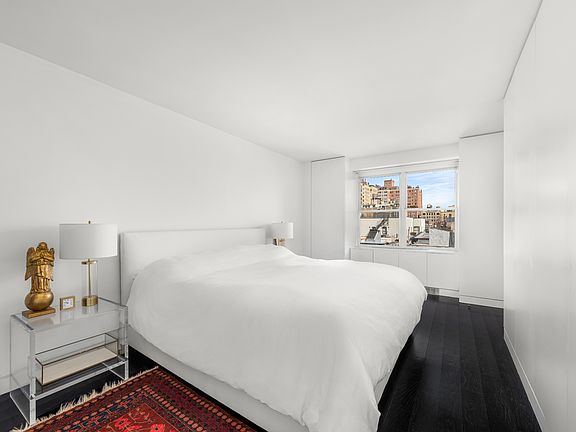 5th image of 120 E 90th St APT 8D
