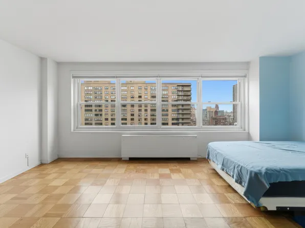 150 West End Avenue image 2 of 8