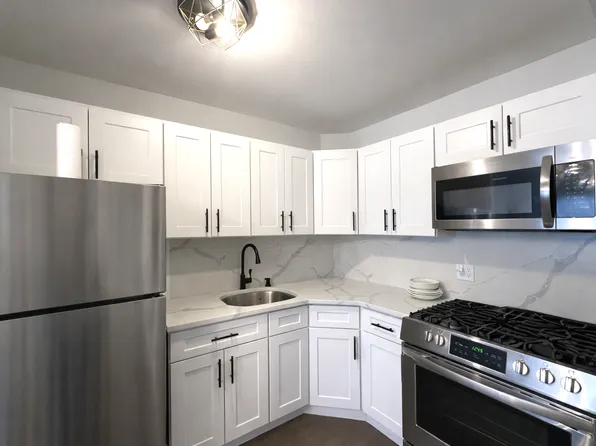 31-16 31st Street image 1 of 13