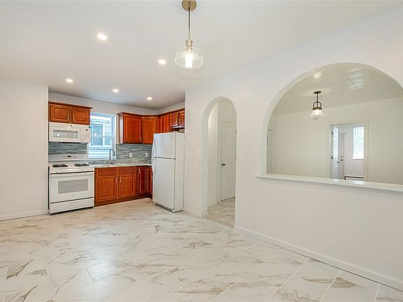 5th image of 312 Duncan Ave #2